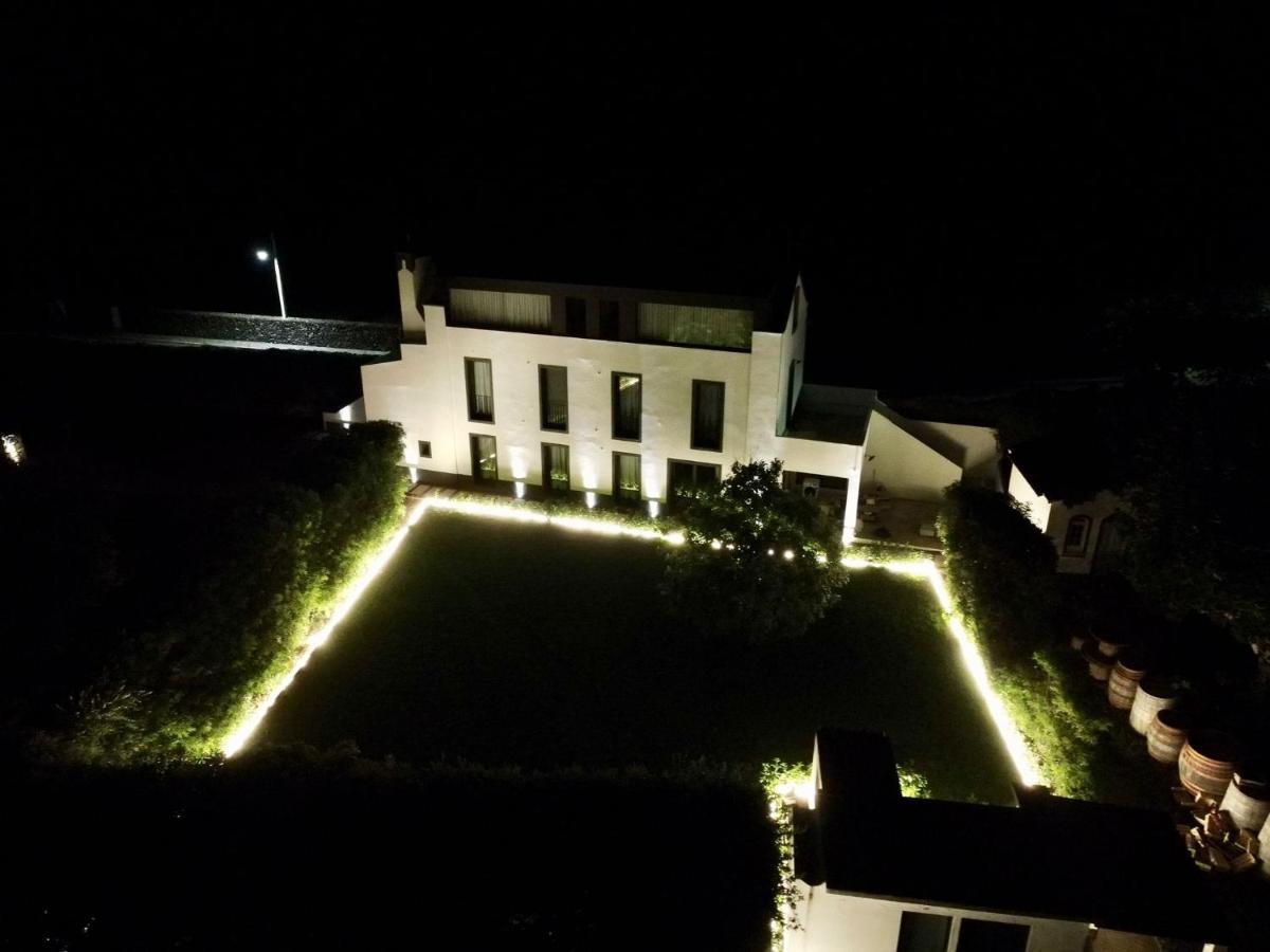 Nature & Sea - Casa Vinhateira East Duplex คาลัวรา ภายนอก รูปภาพ